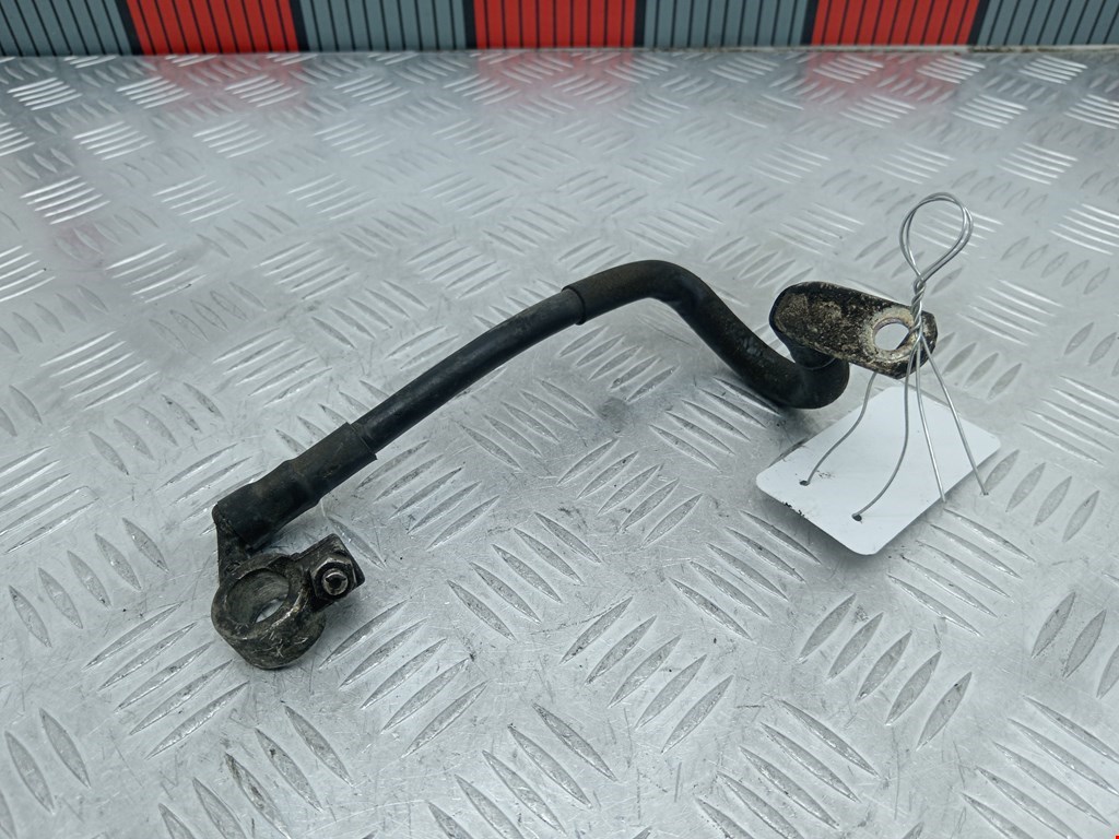 Клемма аккумулятора (минус) - VOLKSWAGEN Passat CC 2008-2017