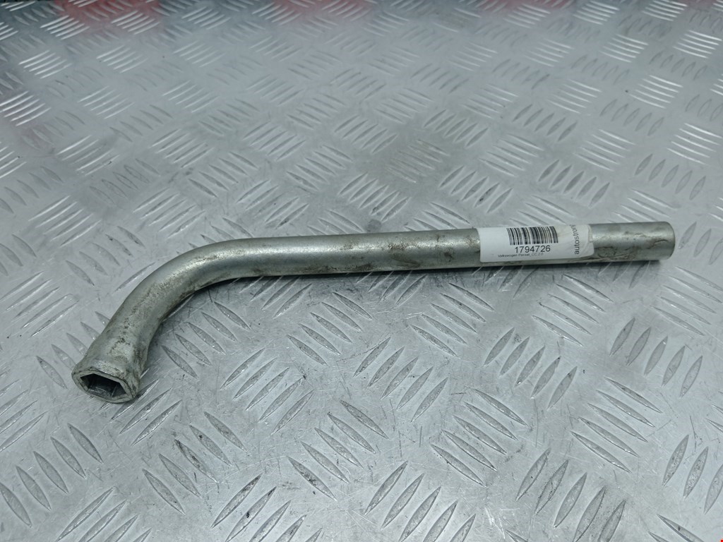 Ключ баллонный Volkswagen Passat CC (2008-2018)