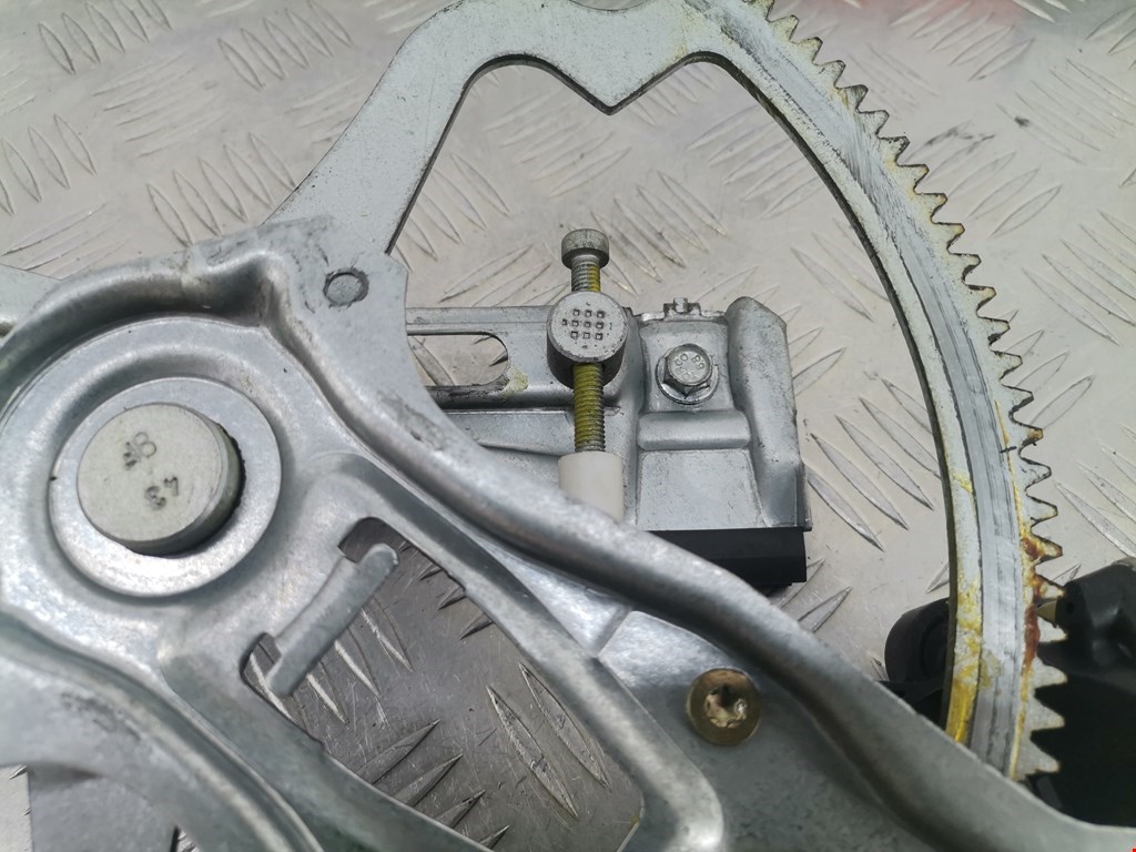 Стеклоподъемник передний правый FORD Cougar 1998-2002