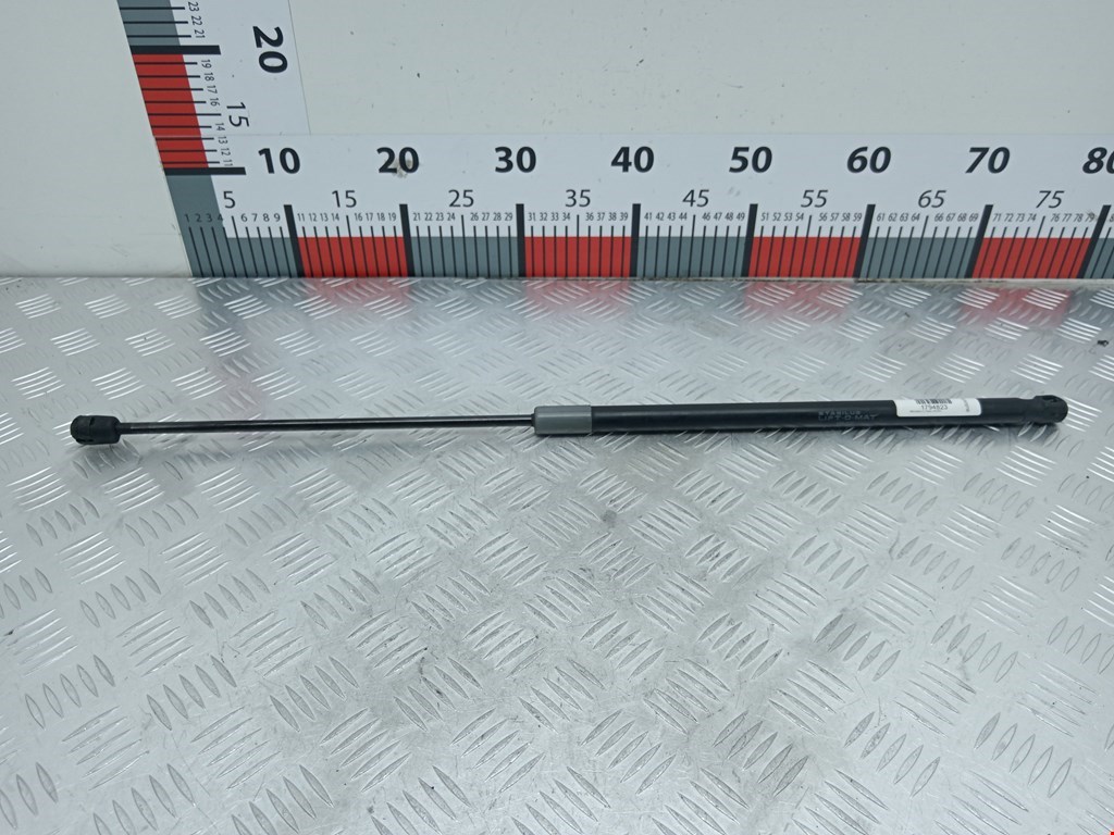 Амортизатор капота левый=правый MERCEDES-BENZ C-Class C-klasse W204 2007-2015