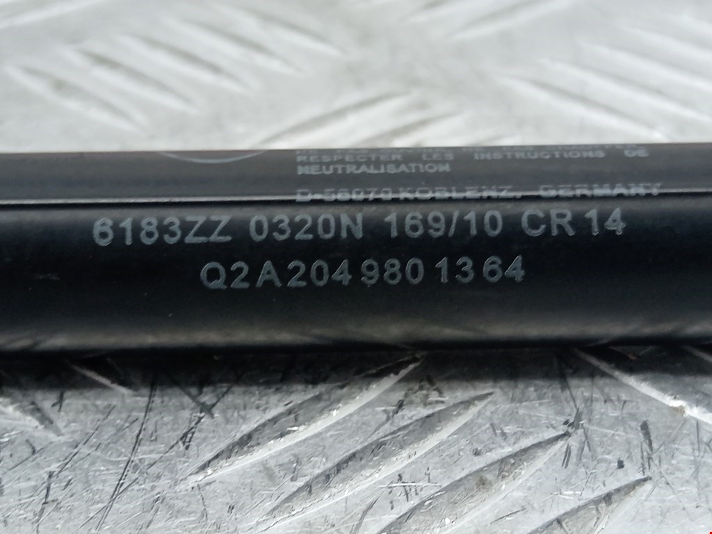 Амортизатор капота левый=правый MERCEDES-BENZ C-Class C-klasse W204 2007-2015