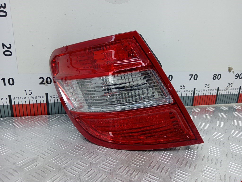 Фонарь задний левый MERCEDES-BENZ C-Class C-klasse W204 2007-2015