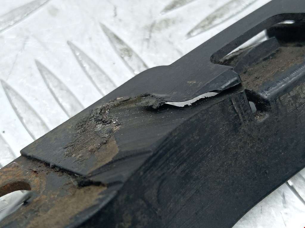 Кронштейн заднего бампера левый правый MERCEDES-BENZ C-Class C-klasse W204 2007-2015