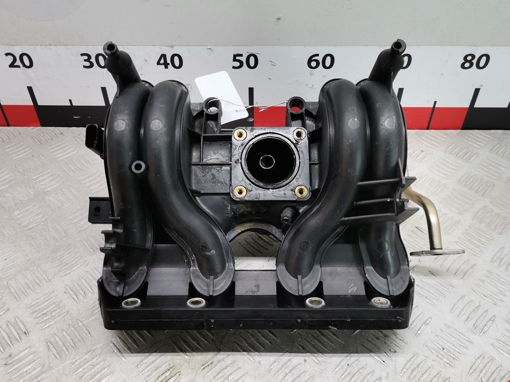 Коллектор впускной VOLKSWAGEN Polo III 1994-2001