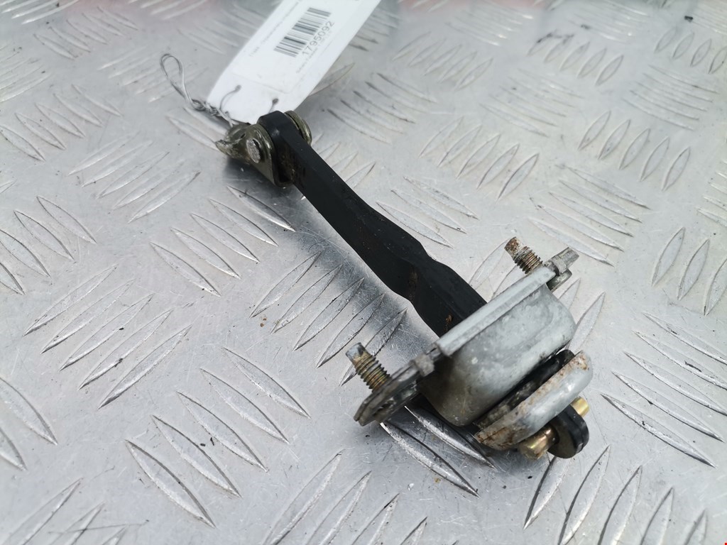 Ограничитель открывания двери SUBARU Forester I 1997-2002