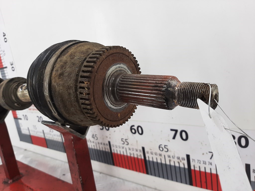 Полуось (привод, приводной вал) передняя правая HYUNDAI Santa Fe CM 2005-2012