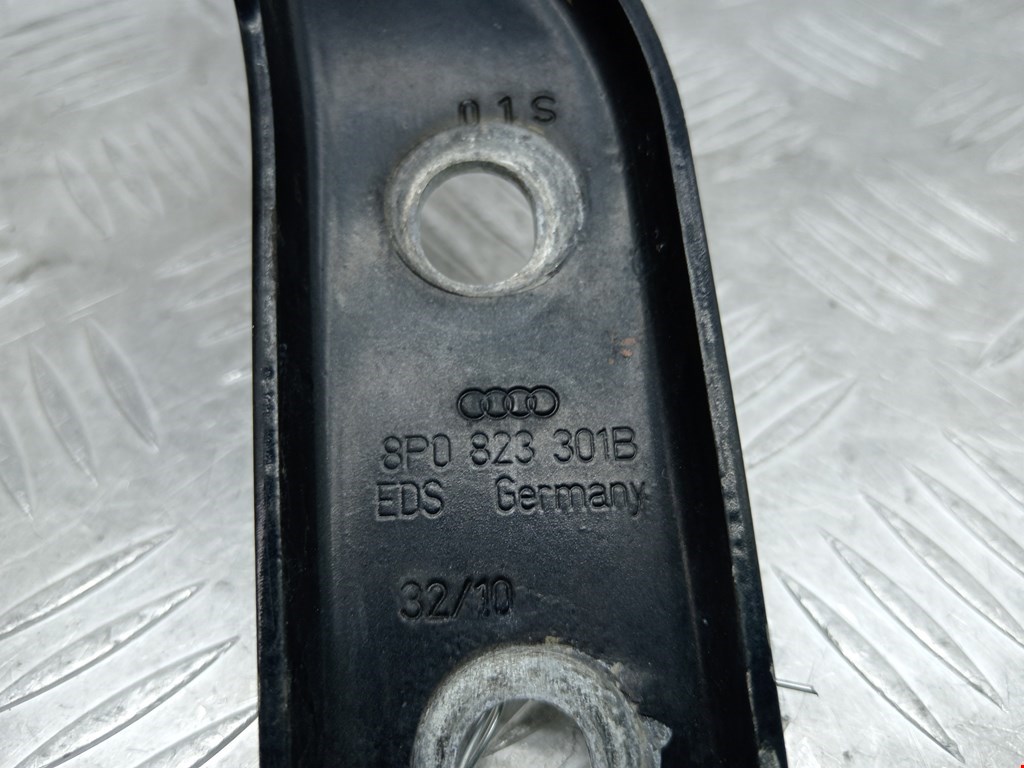 Петля капота левая/правая AUDI A3 8P 2003-2013