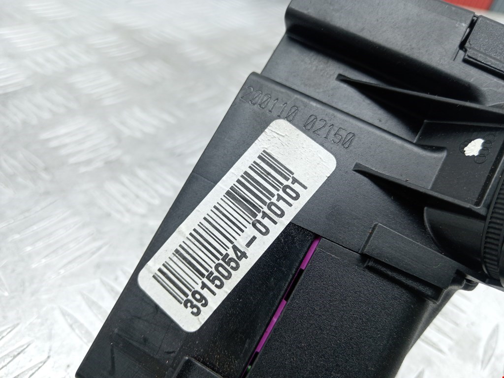 Датчик уровня в бачок омывателя AUDI A3 8P 2003-2013