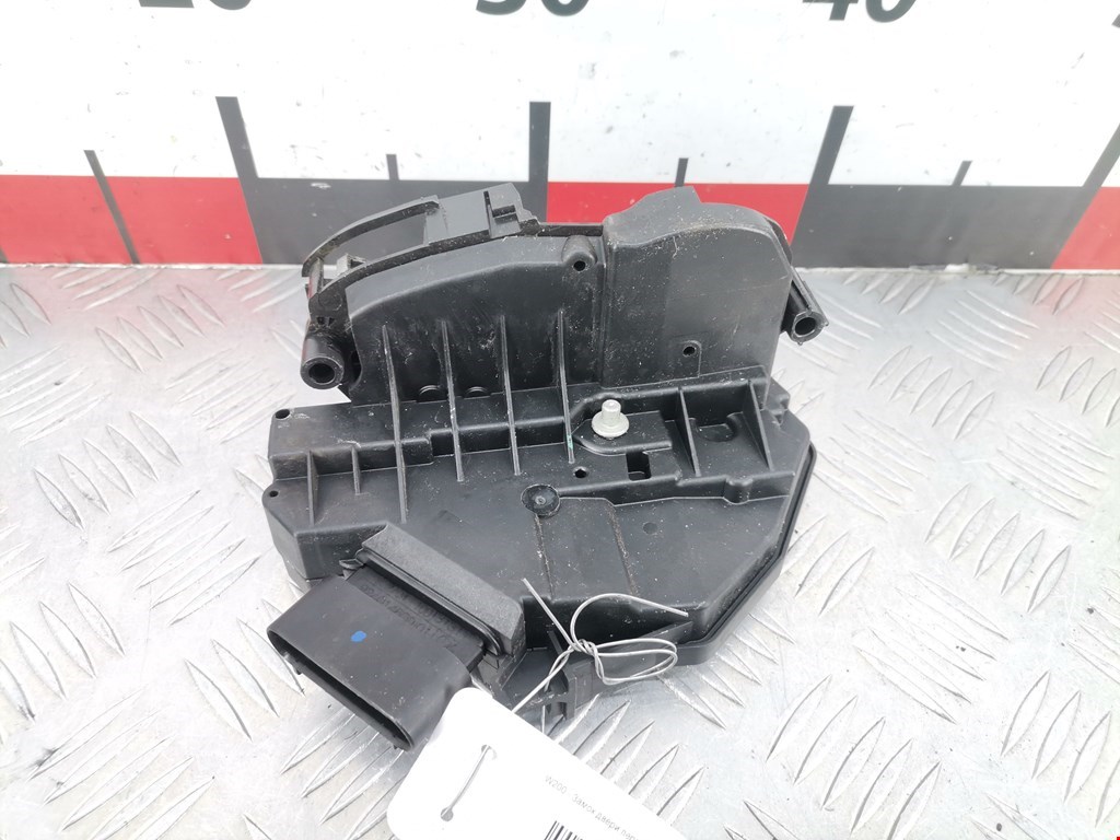 Замок двери передней правой FORD Focus III 2011-2019