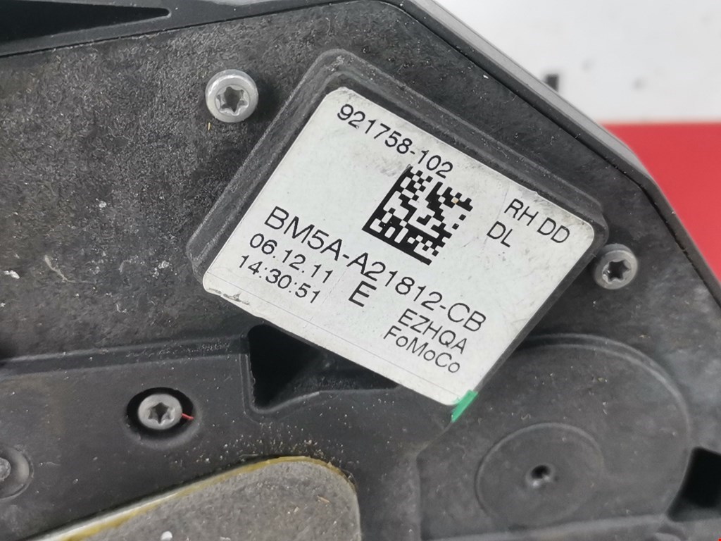 Замок двери передней правой FORD Focus III 2011-2019