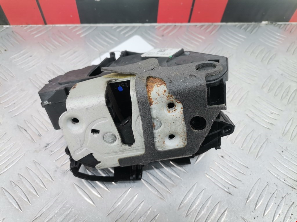 Замок двери передней правой FORD Focus III 2011-2019