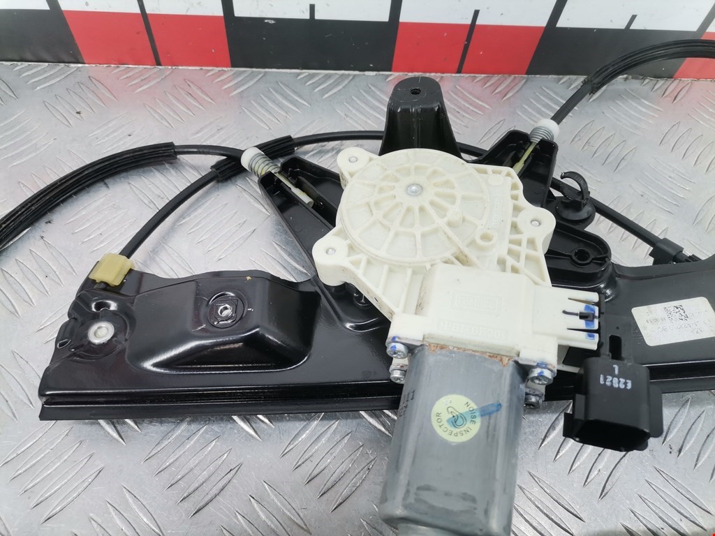Стеклоподъемник передний правый FORD Focus III 2011-2019