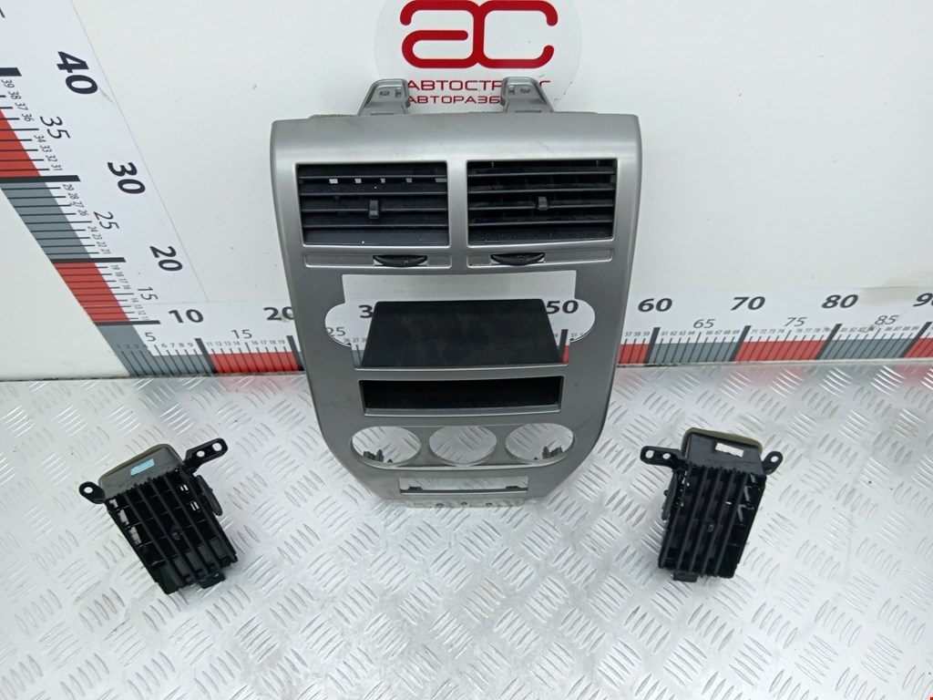 Дефлектор воздушный JEEP Patriot 2007-2017