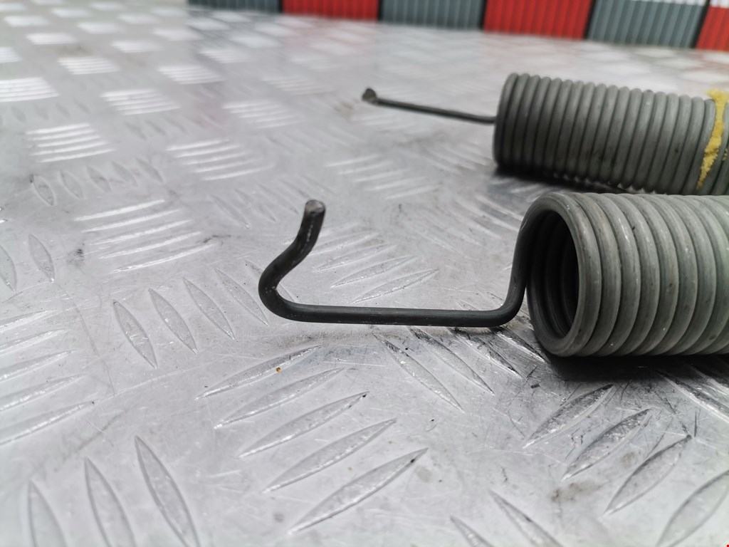 Амортизатор крышки (двери) багажника VOLKSWAGEN Passat CC 2008-2017