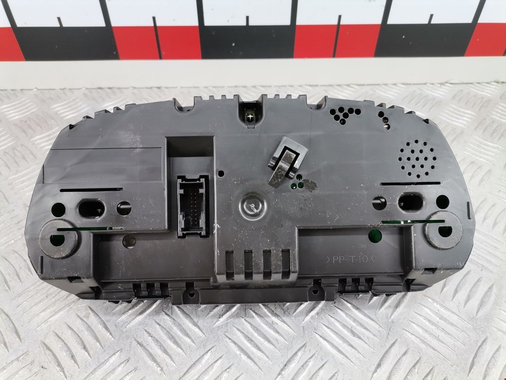 Панель приборов (щиток) BMW 1er E81\E87 2004-2011