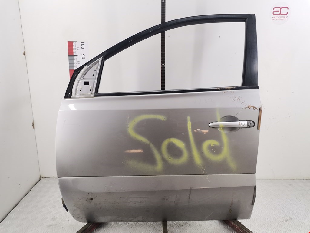 Накладка декоративная (молдинг) двери передней левой Renault Koleos (2008-2016)