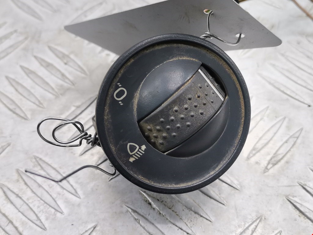 Кнопка корректора фар IVECO EuroCargo II 2003-2008