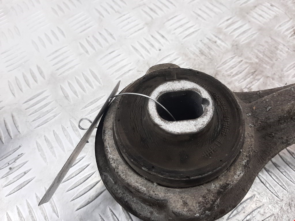 Рычаг передний левый MERCEDES-BENZ C-Class C-klasse W204 2007-2015