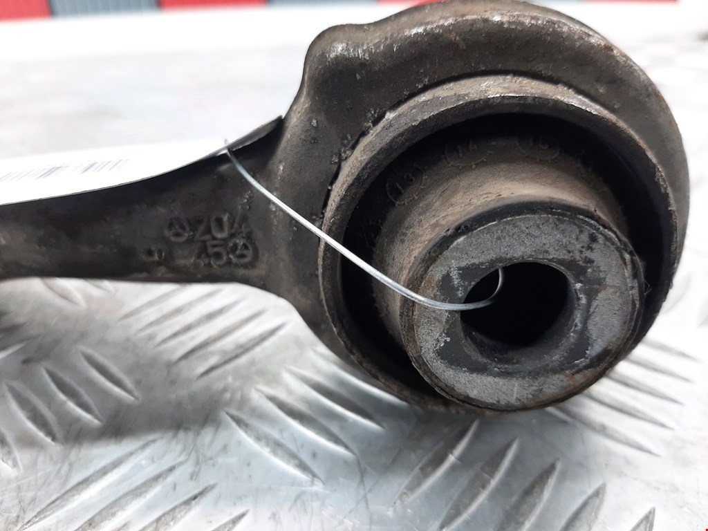 Рычаг передний левый MERCEDES-BENZ C-Class C-klasse W204 2007-2015