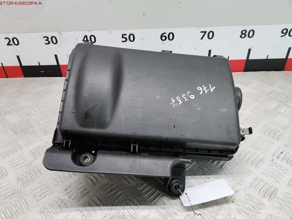 Корпус воздушного фильтра TOYOTA Prius II XW20 2003-2012