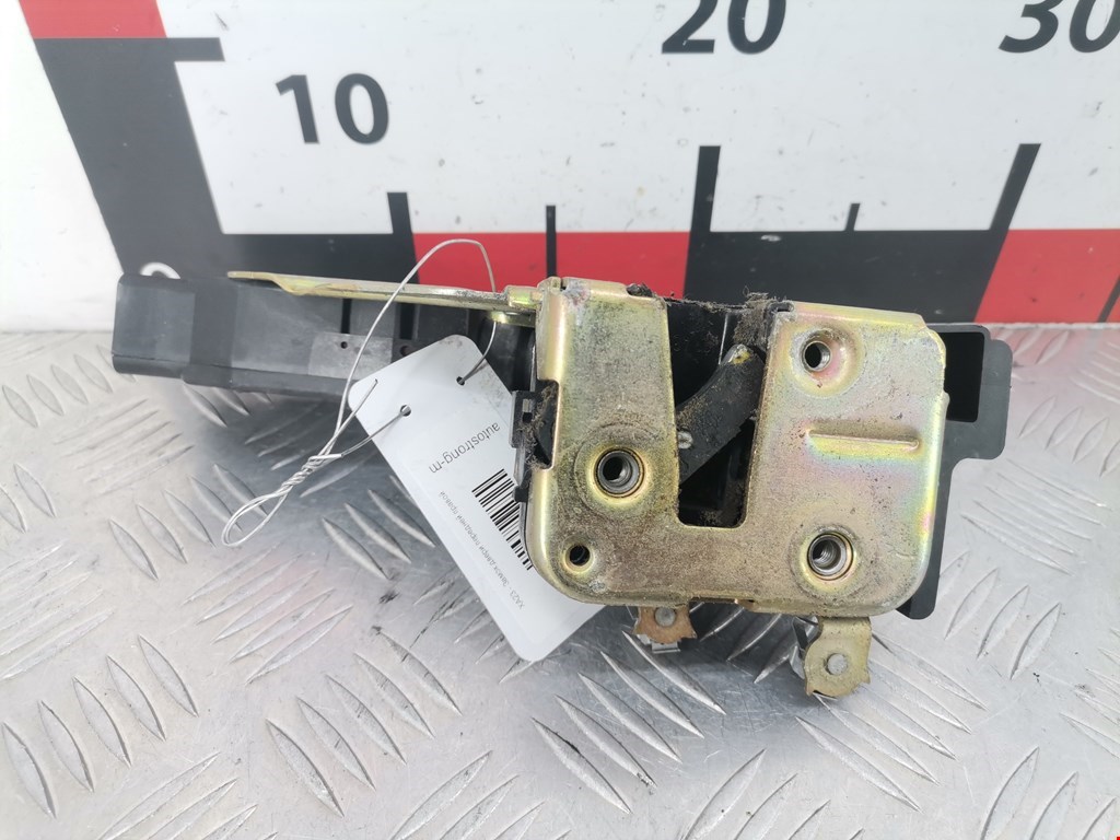 Замок двери передней правой MITSUBISHI Space Star 1999-2006