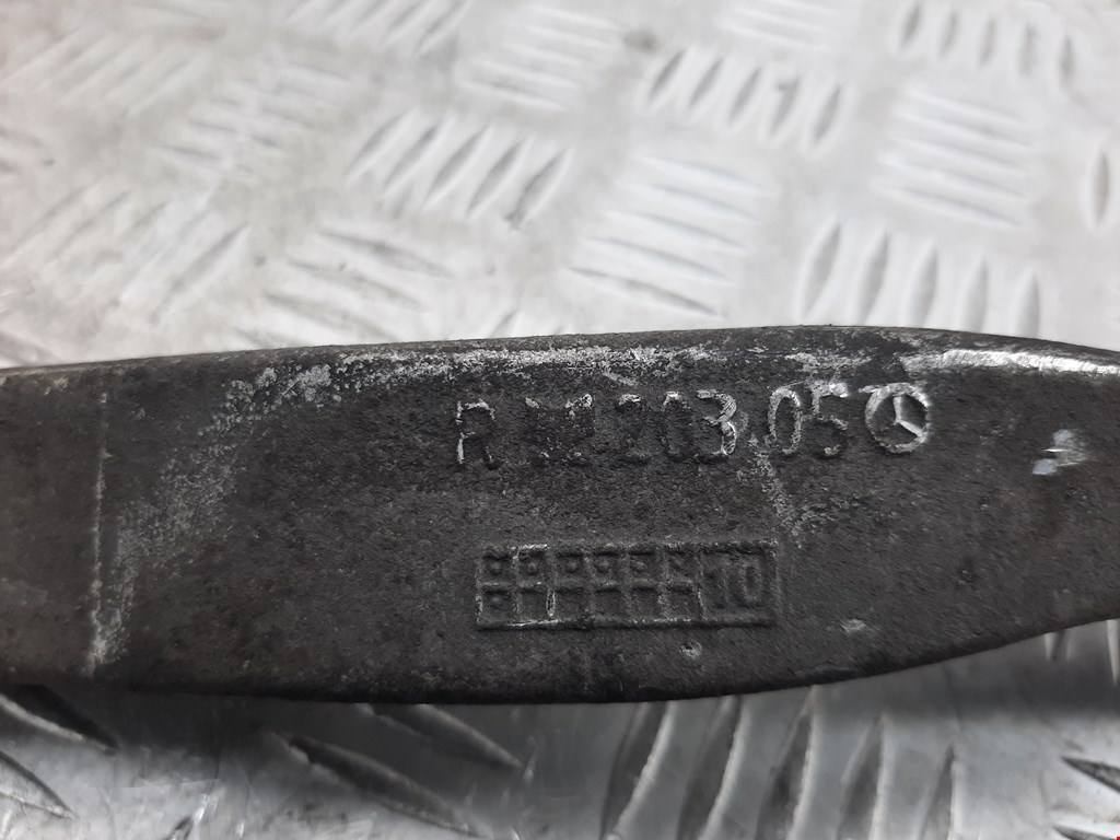 Рычаг передний правый MERCEDES-BENZ C-Class C-klasse W204 2007-2015