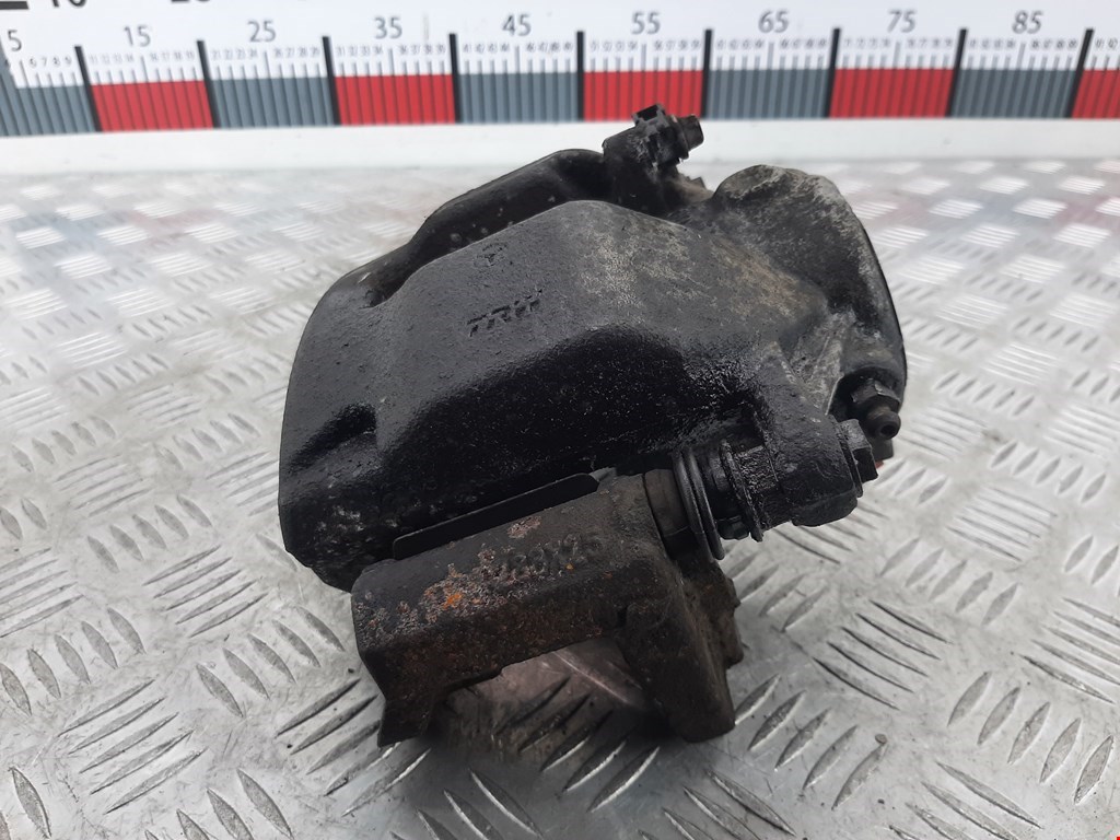 Суппорт передний правый MERCEDES-BENZ C-Class C-klasse W204 2007-2015