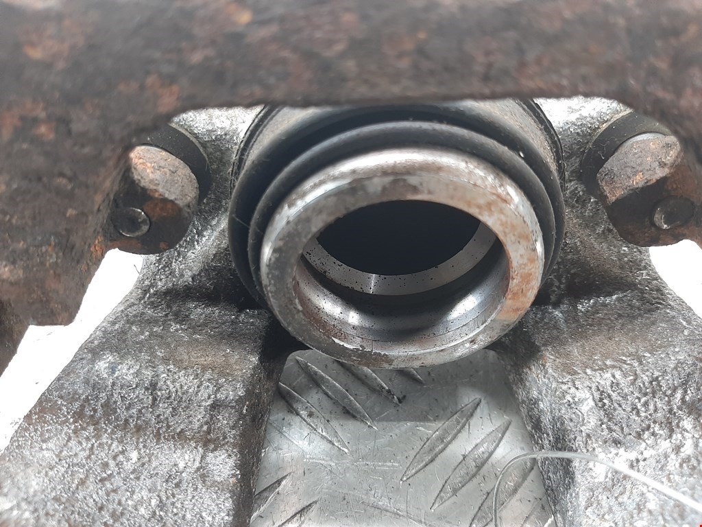 Суппорт передний правый MINI Hatch R56 3-door 2007-2013