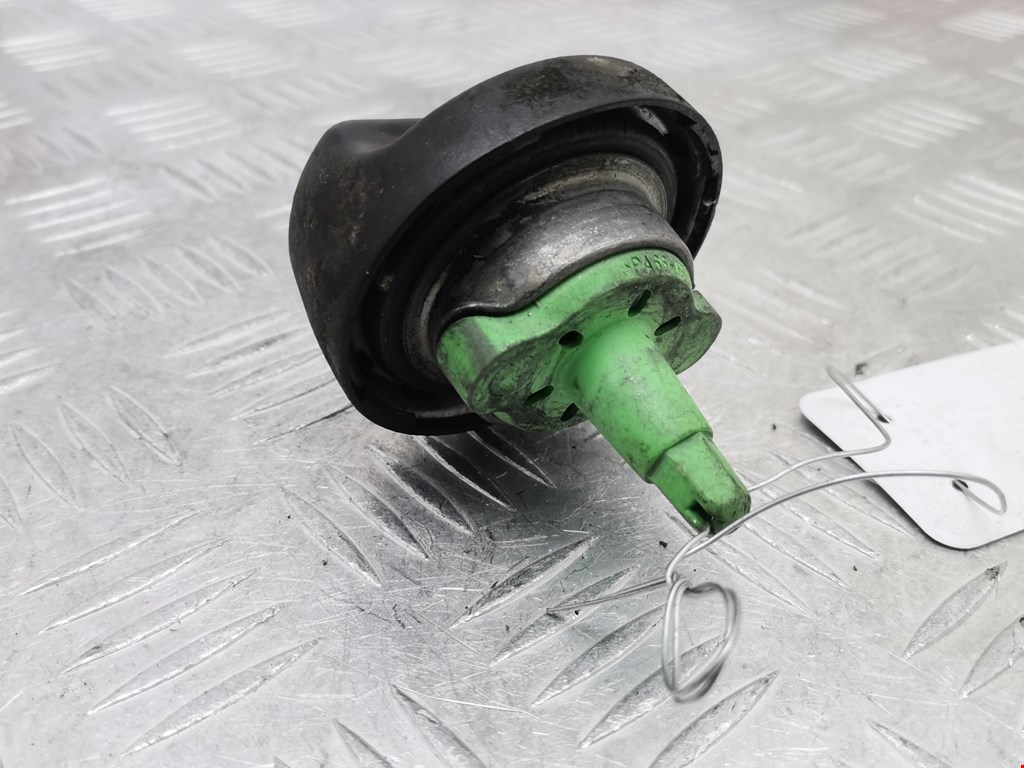 Крышка топливного бака BMW 6er E63/E64 2003-2011