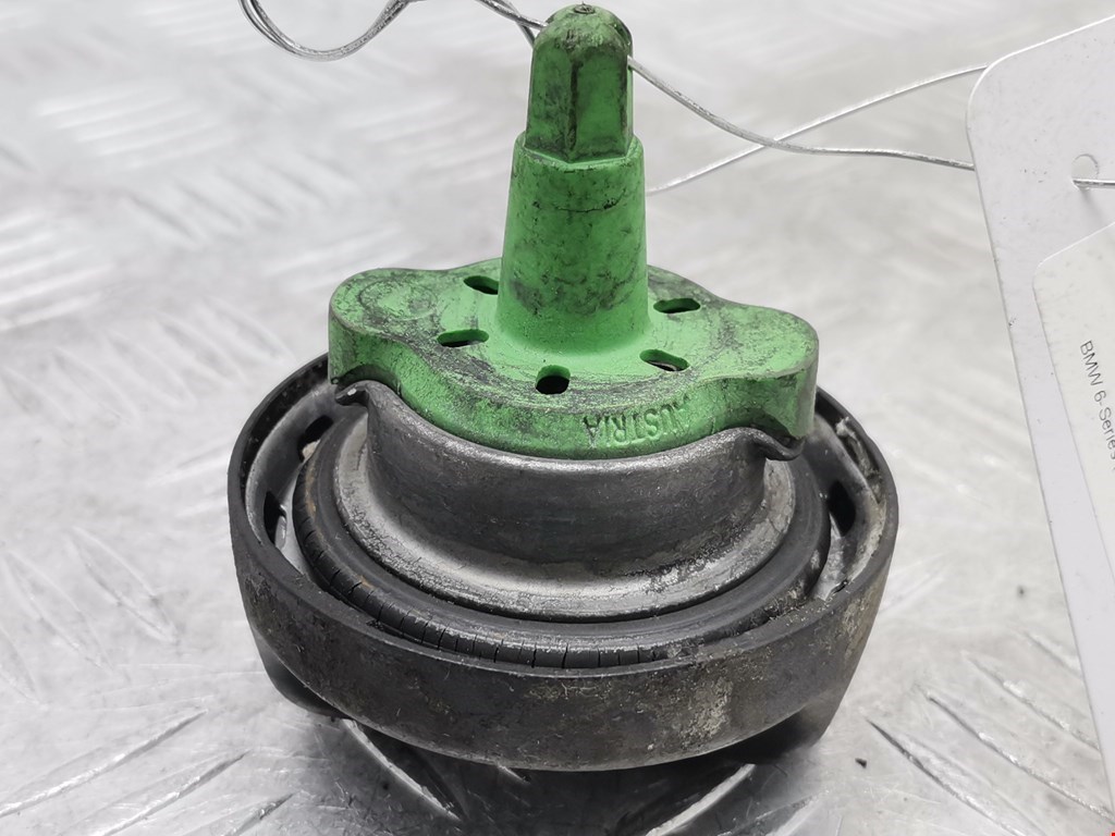 Крышка топливного бака BMW 6er E63/E64 2003-2011