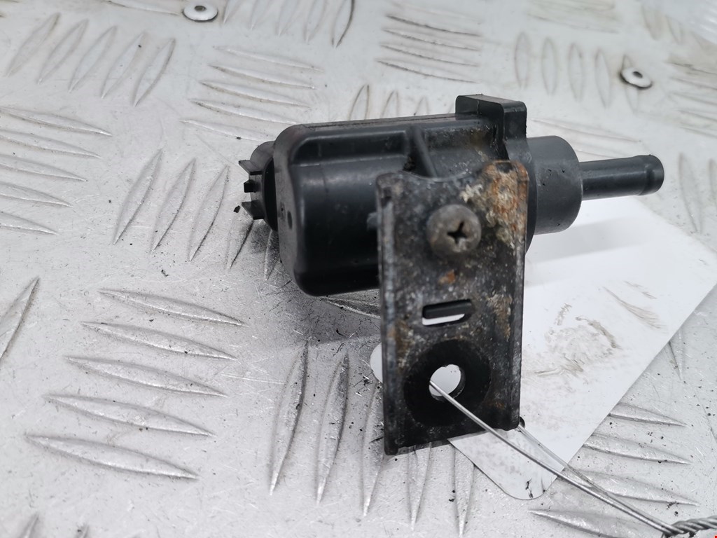 Клапан электромагнитный TOYOTA Prius II XW20 2003-2012