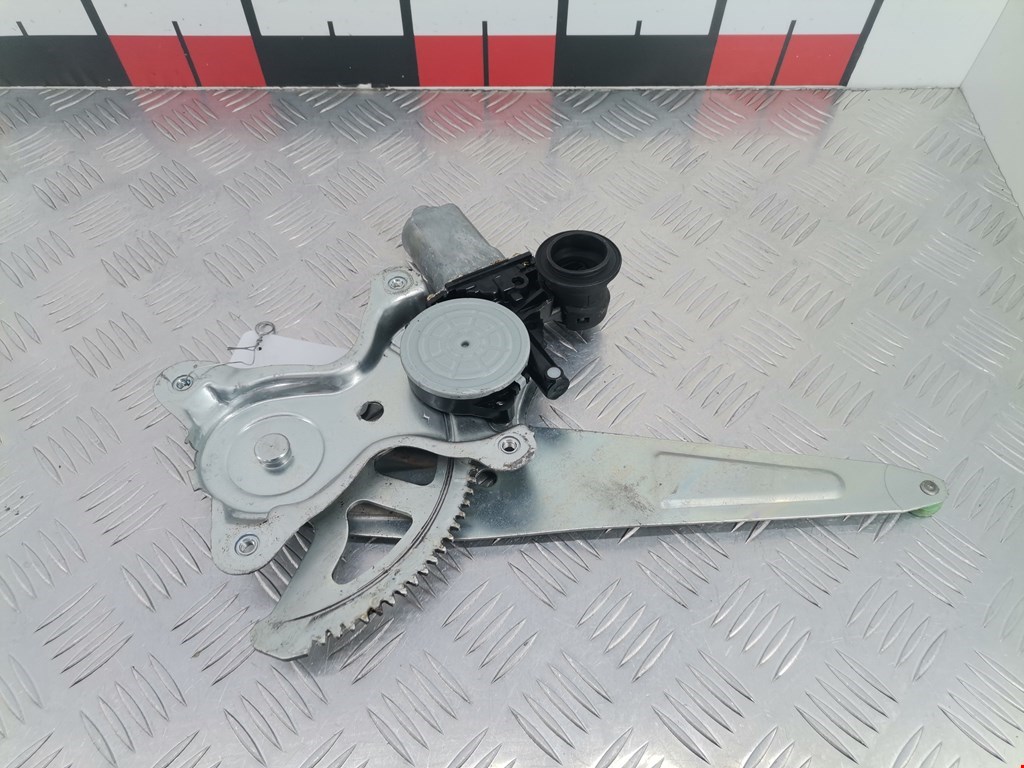 Стеклоподъемник задний правый TOYOTA RAV 4 XA20 2000-2005