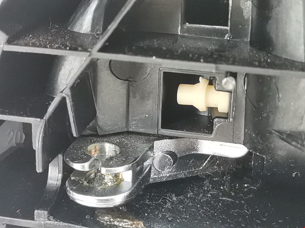 Ручка дверная передняя внутренняя правая PEUGEOT Partner 2008-2018