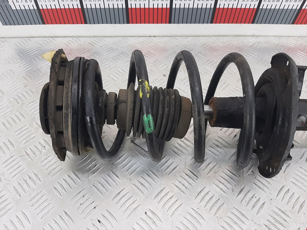 Амортизатор передний правый RENAULT Megane II 2002-2009