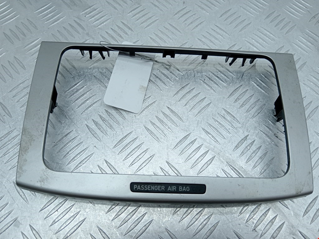 Рамка магнитолы VOLKSWAGEN Passat CC 2008-2017