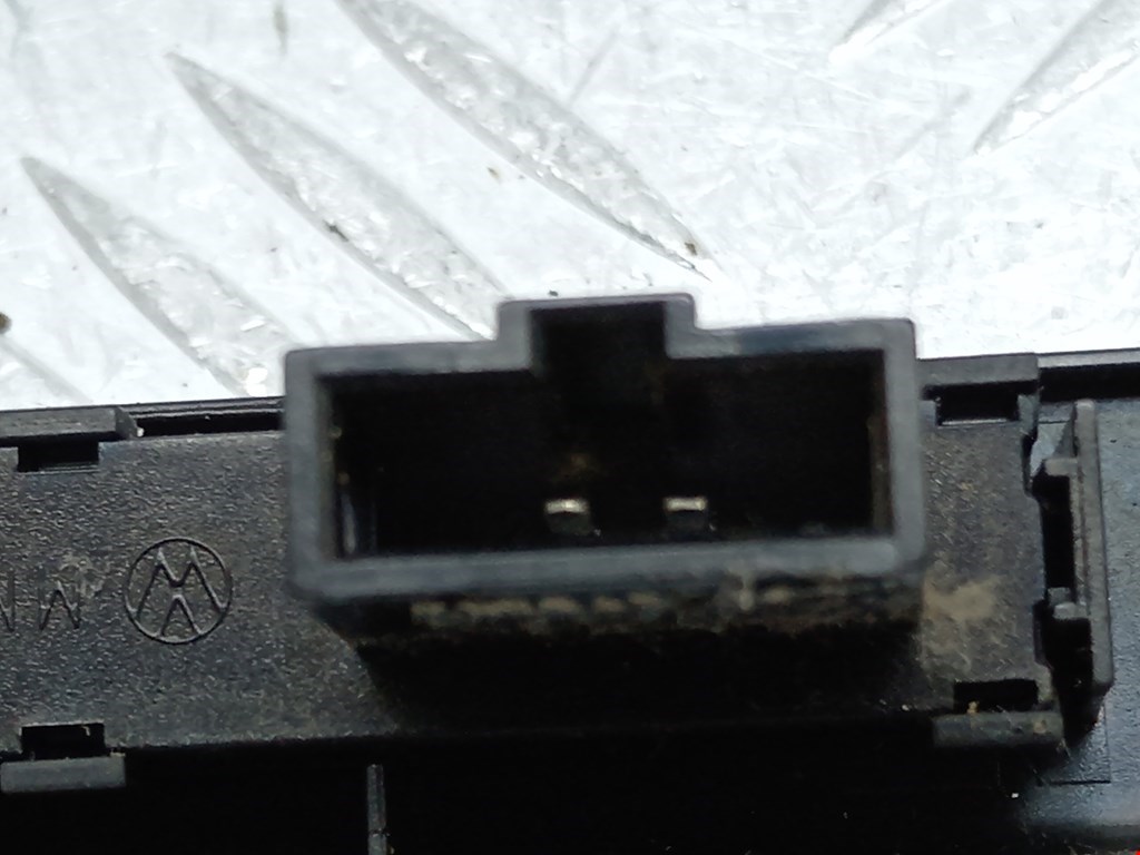 Рамка магнитолы VOLKSWAGEN Passat CC 2008-2017