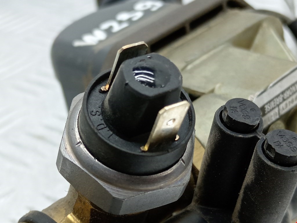 Рычаг стояночного тормоза (ручник) IVECO EuroCargo II 2003-2008