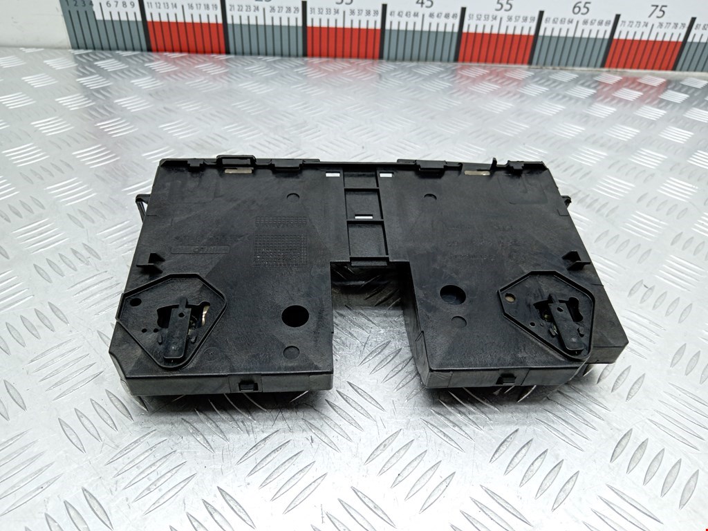 Бардачок VOLKSWAGEN Passat CC 2008-2017