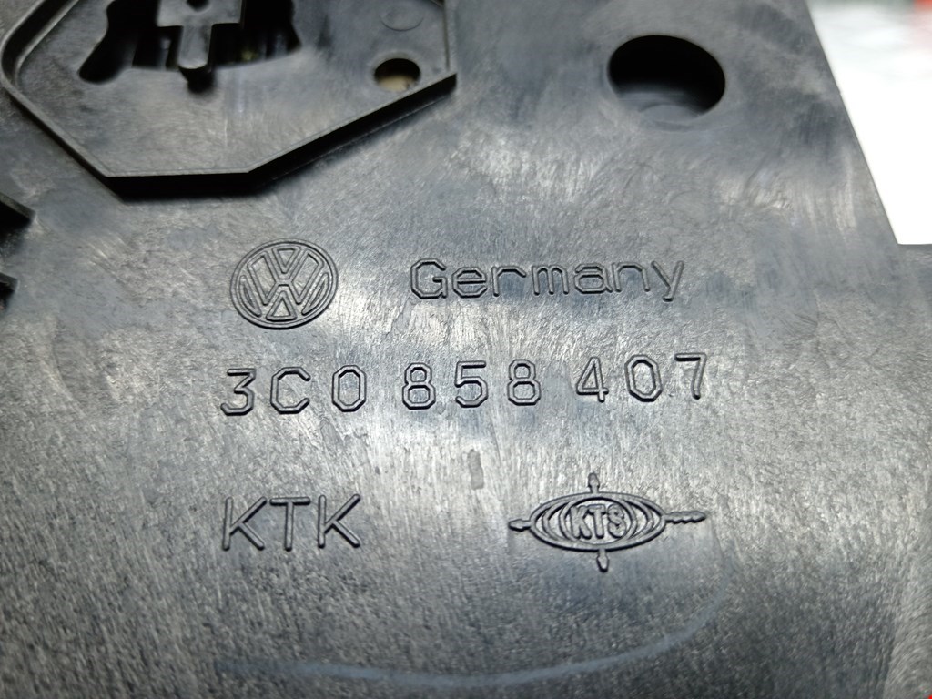 Бардачок VOLKSWAGEN Passat CC 2008-2017