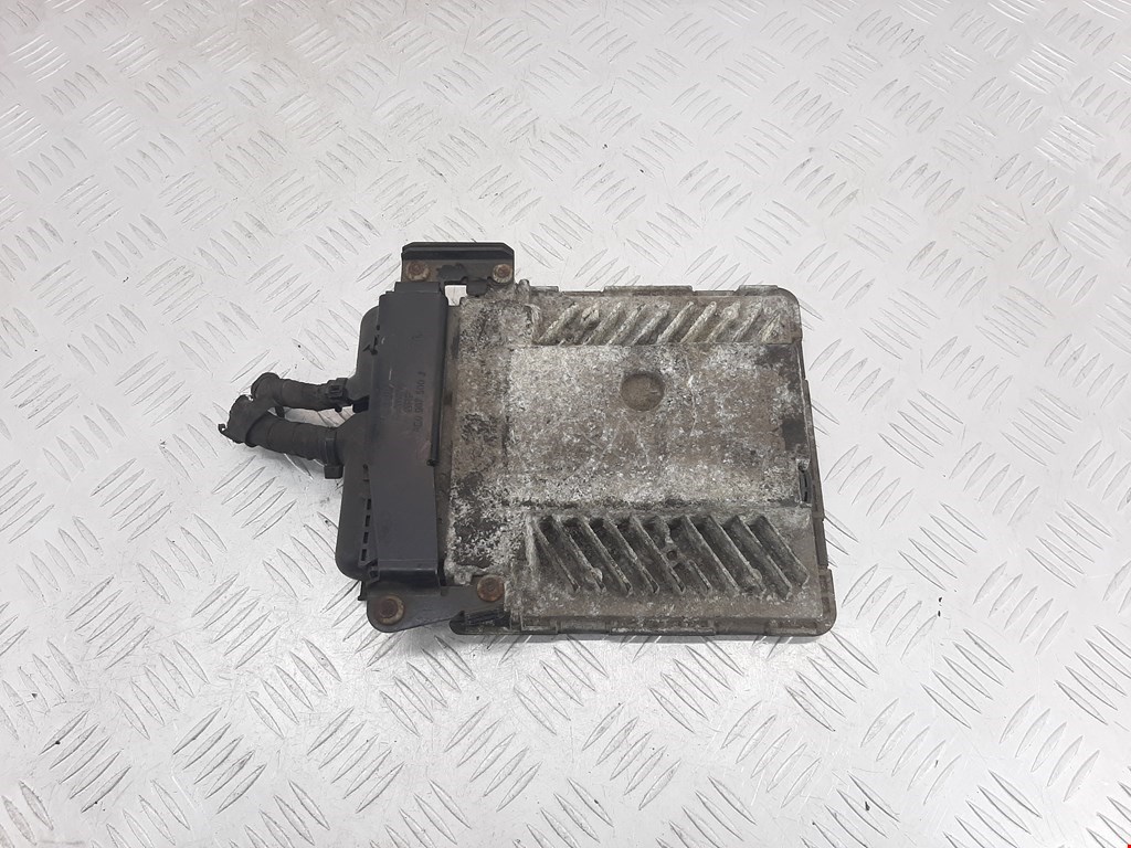 Блок управления двигателя (ЭБУ) AUDI A3 8P 2003-2013