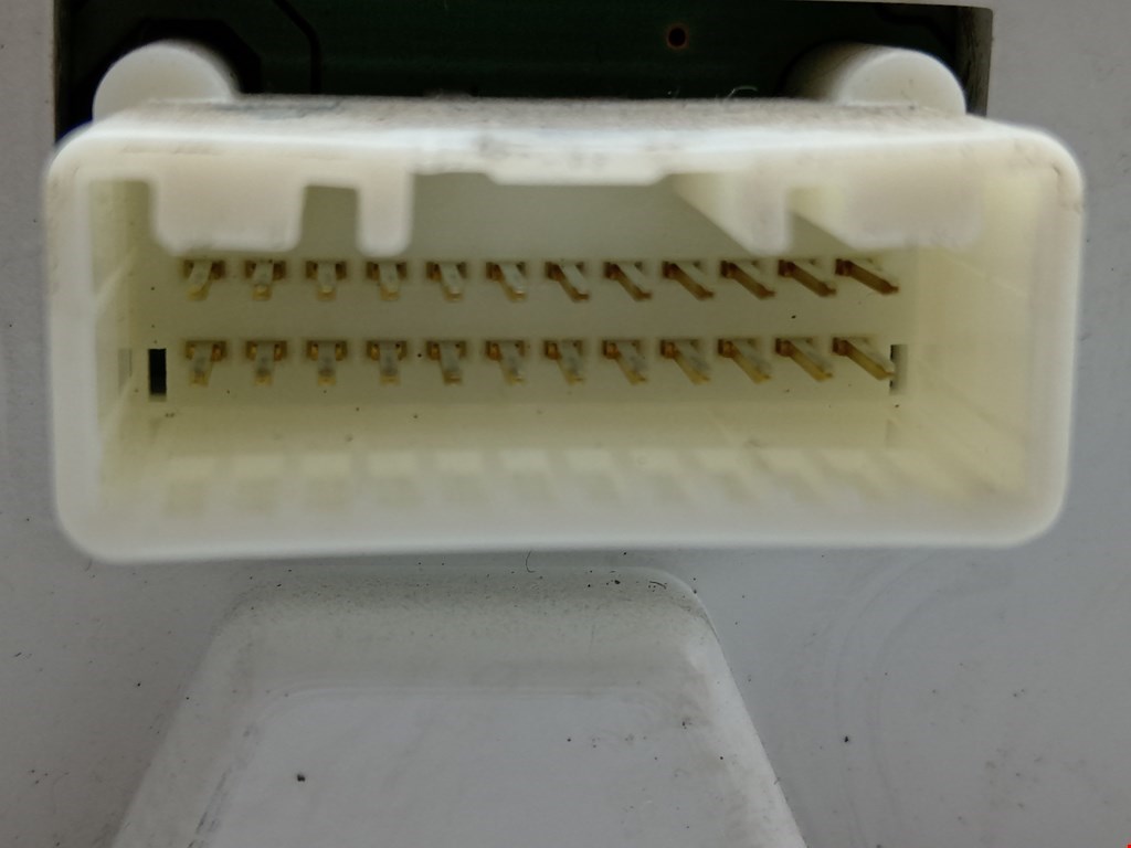 Панель приборов (щиток) PEUGEOT 4007 2007-2012