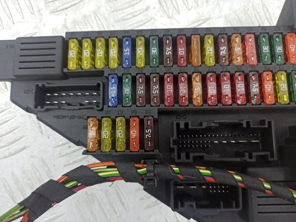 Датчик уровня в бачок омывателя BMW 5er 5 серия E60/E61 2003-2010