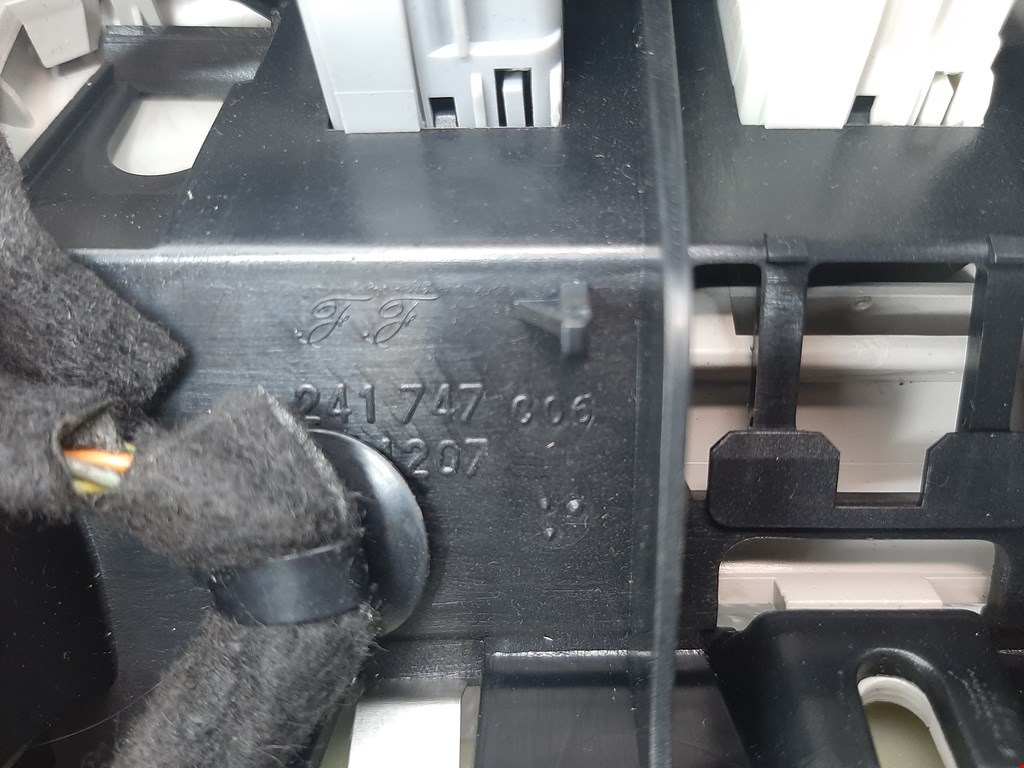 Плафон салонный (салона фонарь) PEUGEOT 807 2002-2014