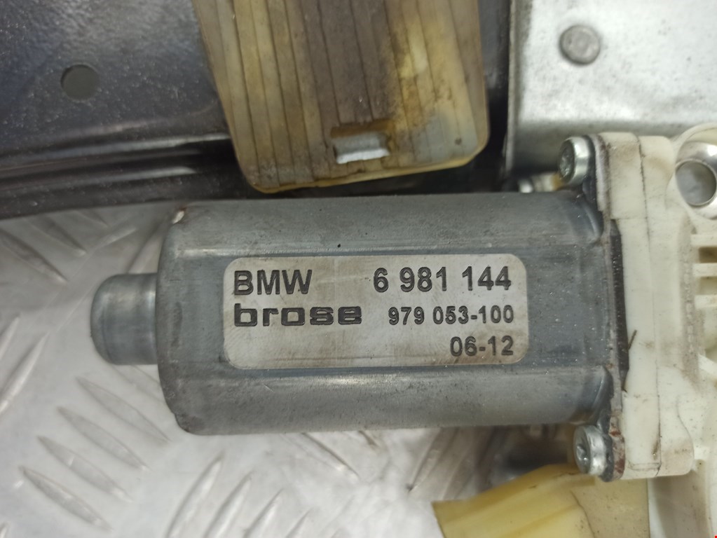 Стеклоподъемник передний правый BMW 6er E63/E64 2003-2011
