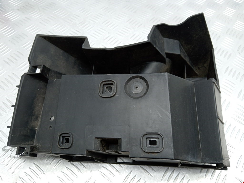 Кронштейн заднего бампера левый правый VOLVO XC90 2002-2014