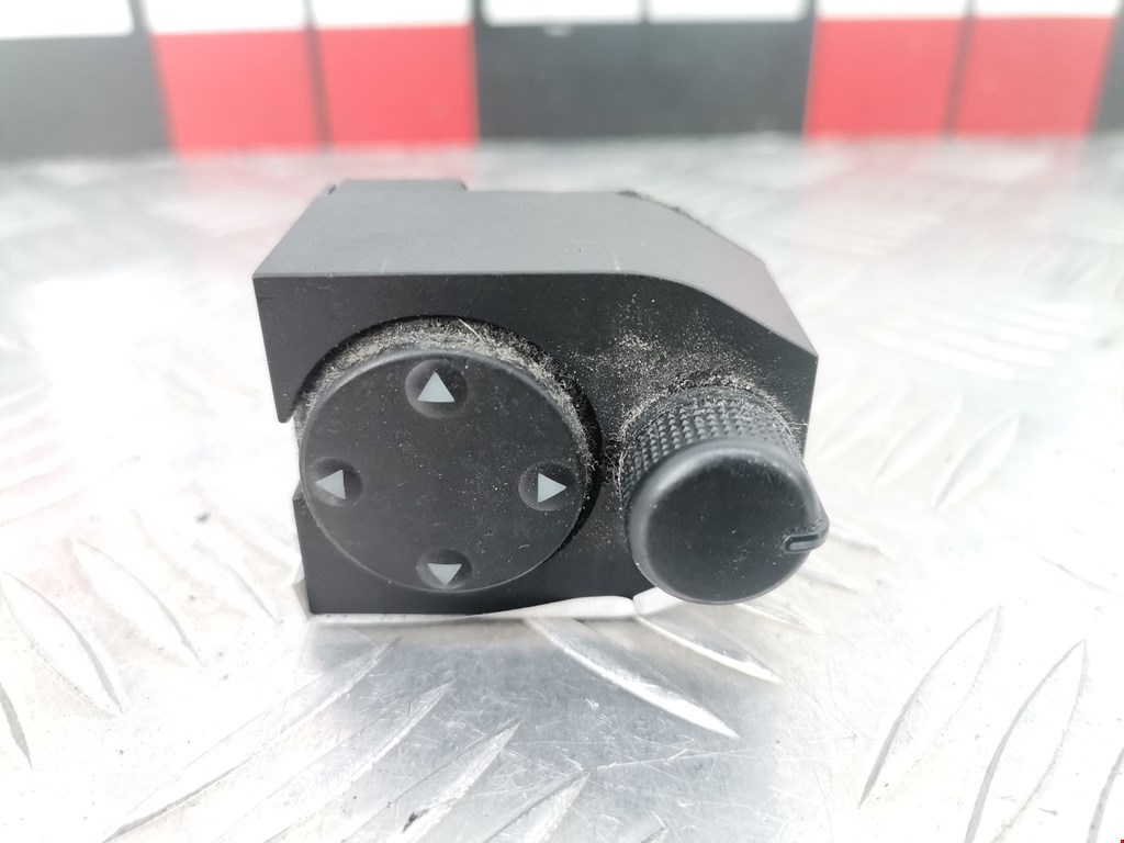 Блок управления зеркалами AUDI A4 B5 1995-2001