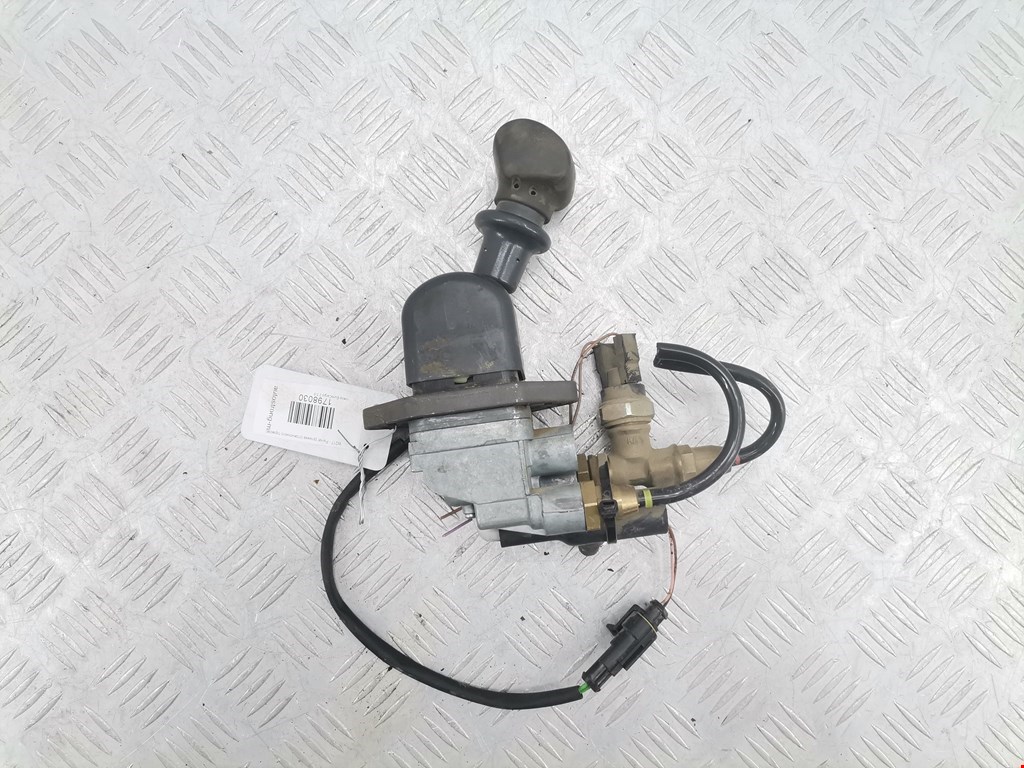 Рычаг стояночного тормоза (ручник) IVECO EuroCargo II 2003-2008