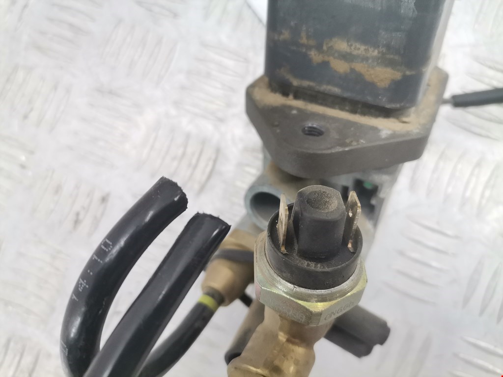 Рычаг стояночного тормоза (ручник) IVECO EuroCargo II 2003-2008