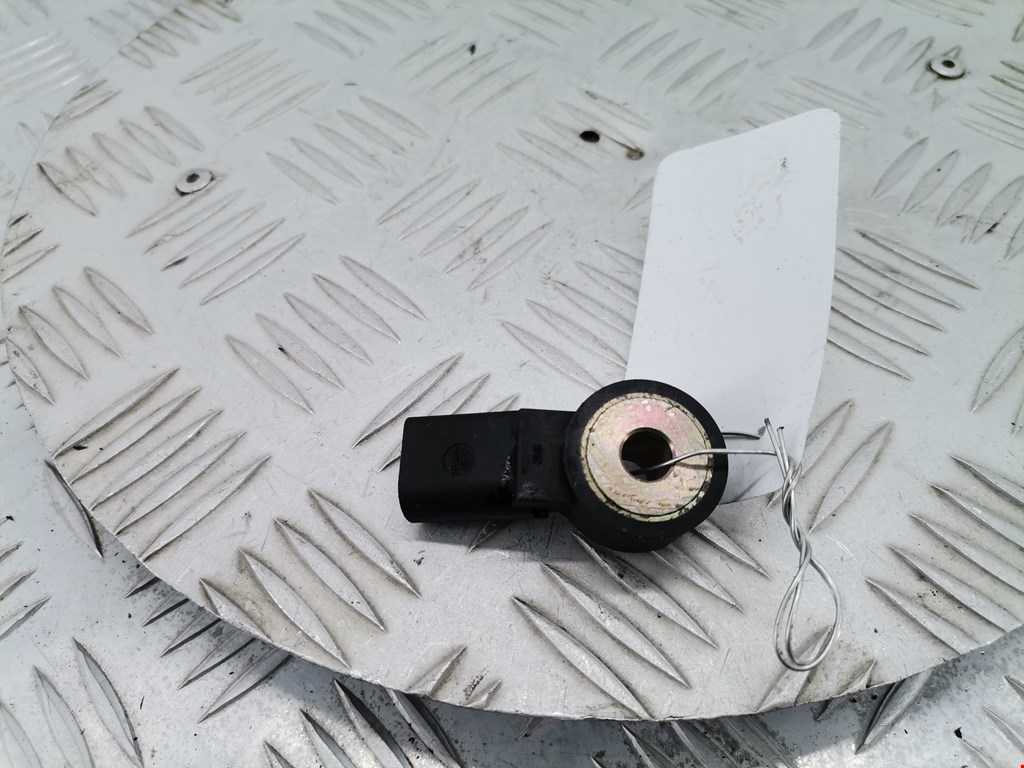 Датчик детонации AUDI A4 B7 2004-2007