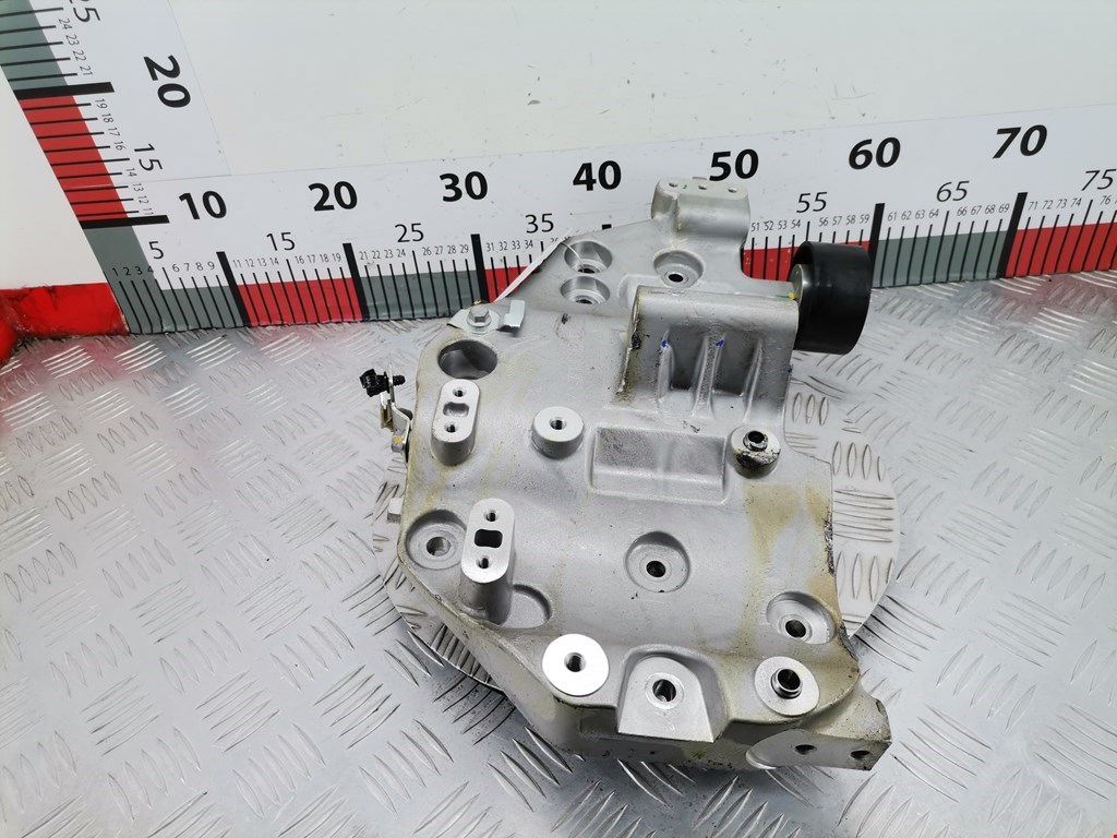 Кронштейн генератора IVECO Daily VI 2014-н.в.